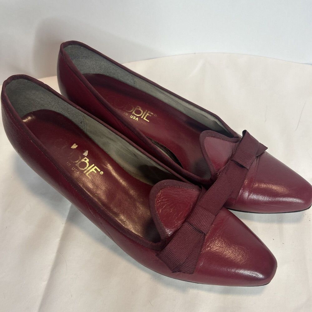 Vintage Wine I Inch Heeled Flat w/Pointed Toe Bows Size 7 Old Money Leather